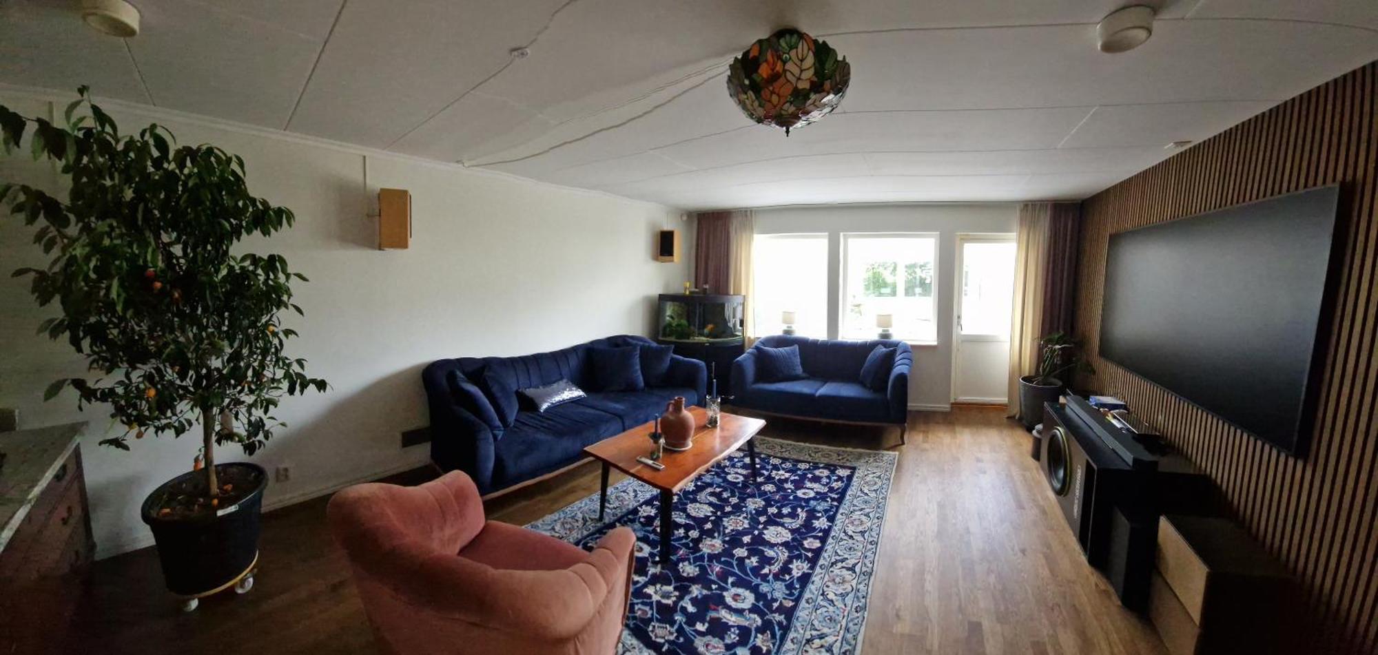 Bla Rummet - Rum Naera Bad Och Centrum - Saengklaeder & Handdukar Ingar Färjestaden Esterno foto